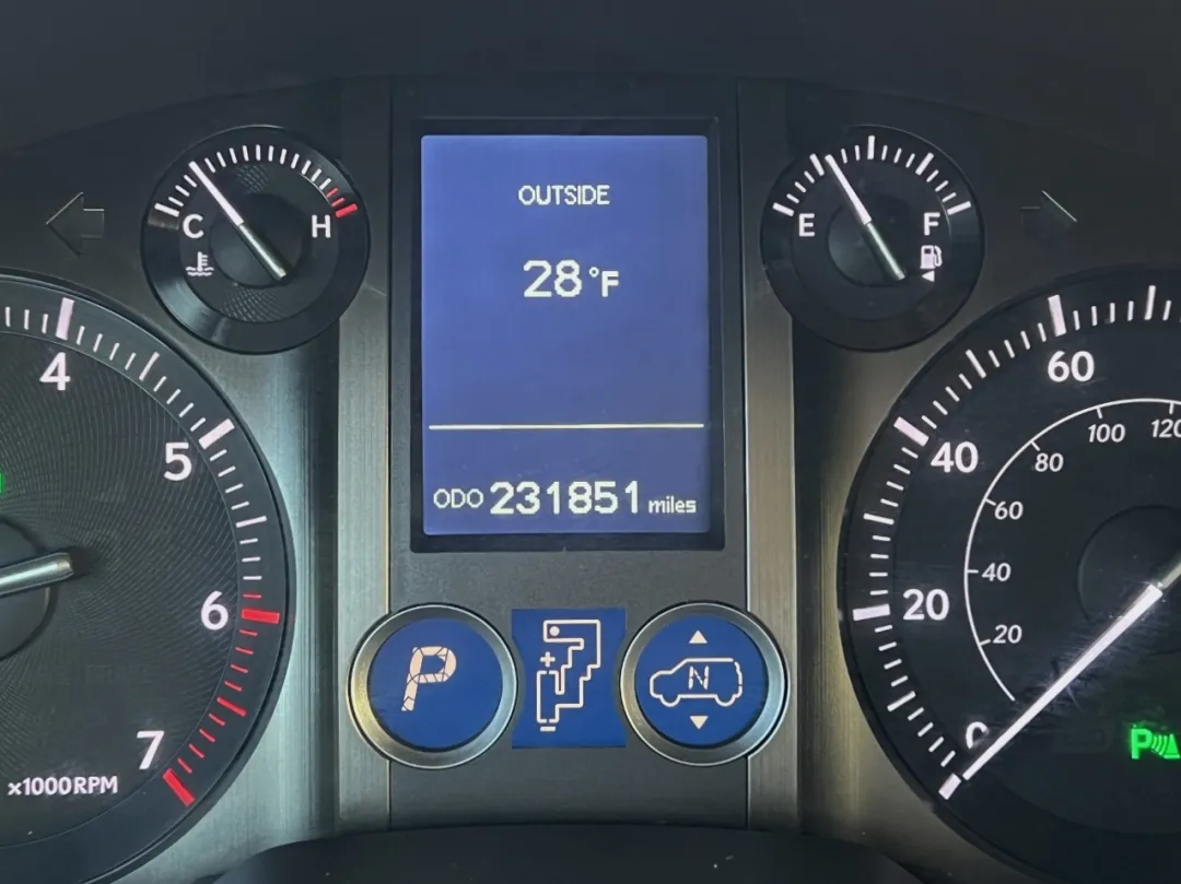 2014 Lexus GX - JTJJM7FX7E5072519 - Image #27