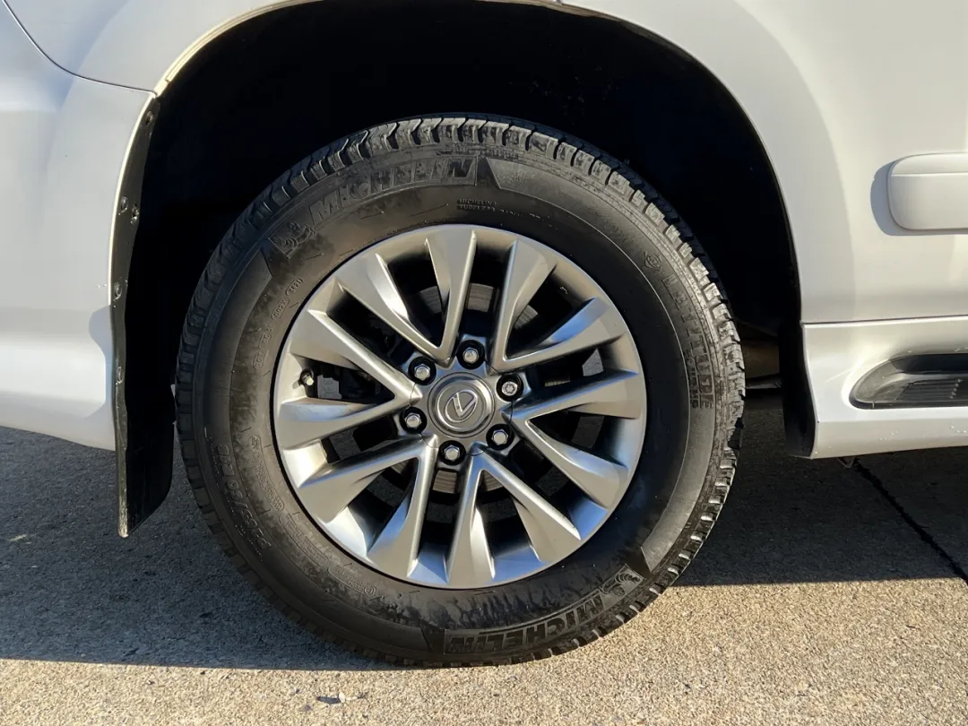 2014 Lexus GX - JTJJM7FX7E5072519 - Image #47