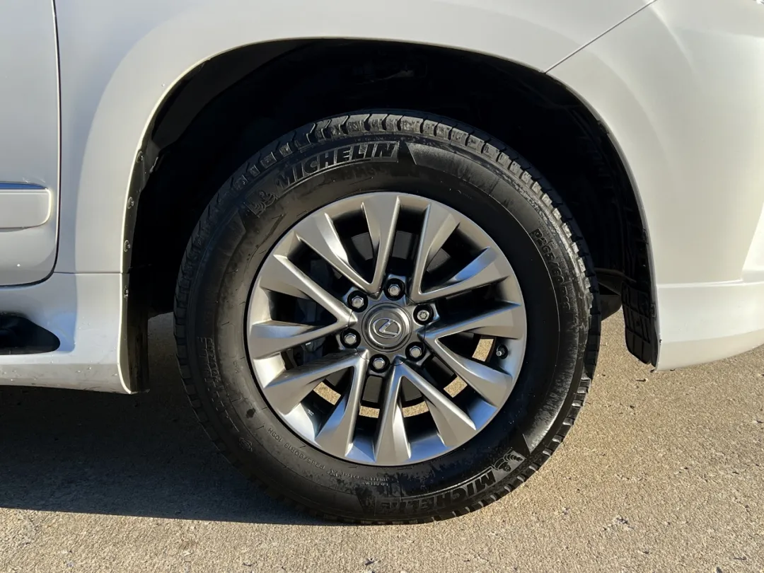 2014 Lexus GX - JTJJM7FX7E5072519 - Image #48