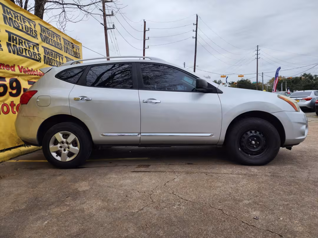 2014 Nissan Rogue - JN8AS5MT4EW624991 - Image #3