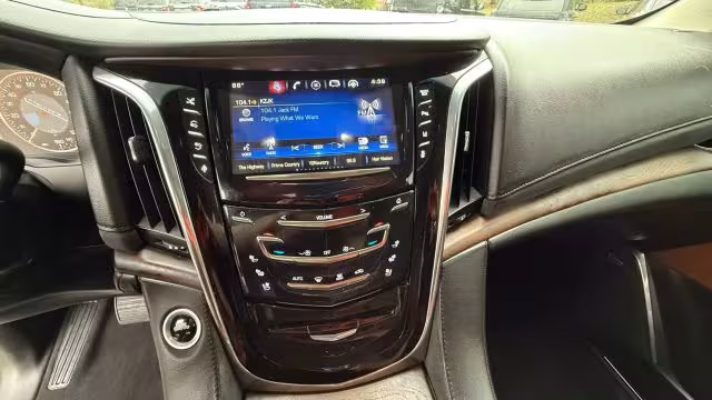 2015 Cadillac Escalade - 1GYS4NKJ1FR569244 - Image #12
