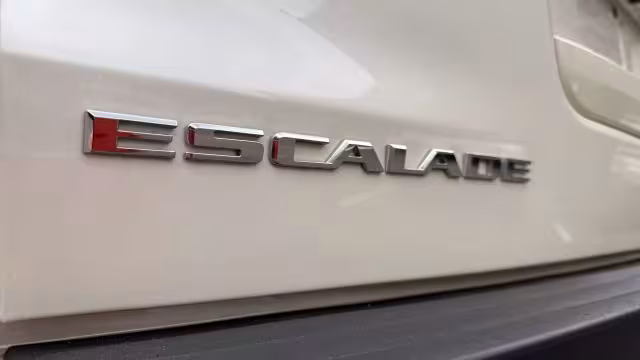 2015 Cadillac Escalade - 1GYS4NKJ1FR569244 - Image #34