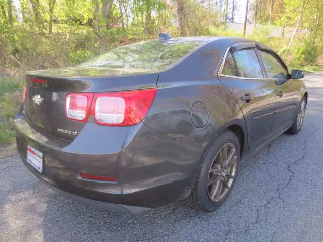 2015 Chevrolet Malibu - 1G11C5SL6FF191096 - Image #3