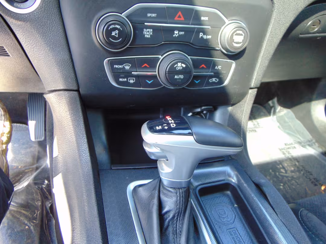 2015 Dodge Charger - 2C3CDXCT7FH915775 - Image #13