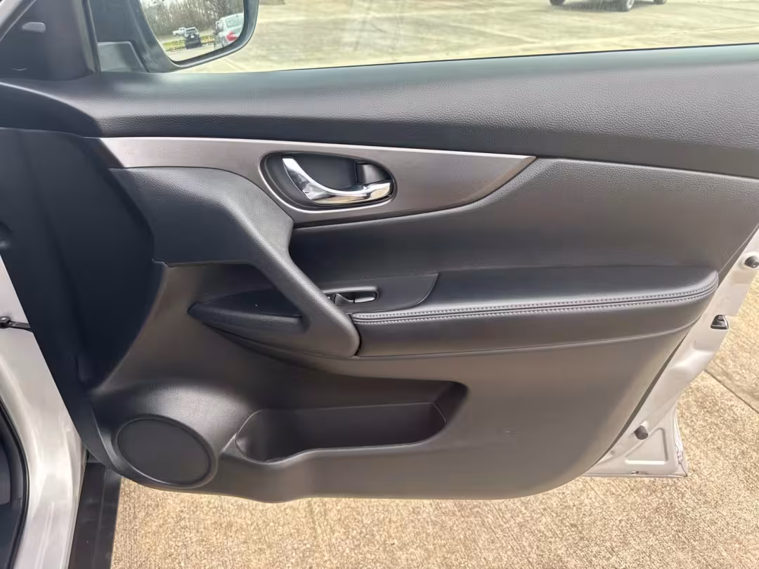2015 Nissan Rogue - 5N1AT2MK5FC835100 - Image #18