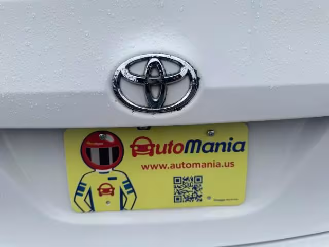 2015 Toyota Corolla - 2T1BURHE6FC244218 - Image #11