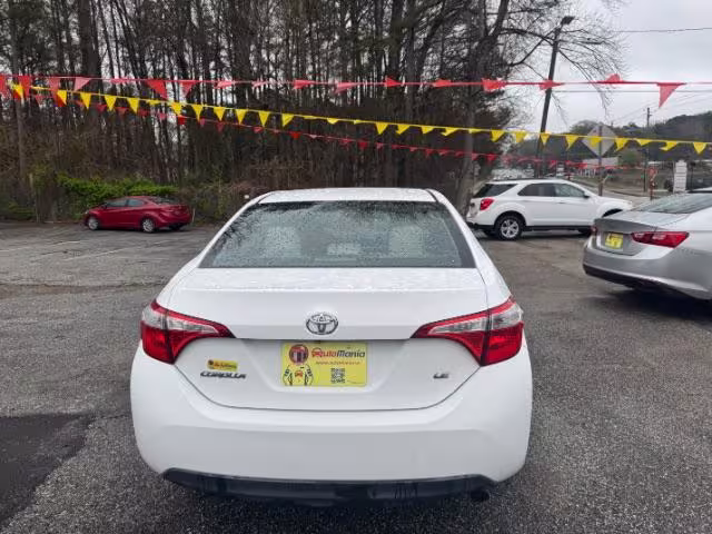 2015 Toyota Corolla - 2T1BURHE6FC244218 - Image #4