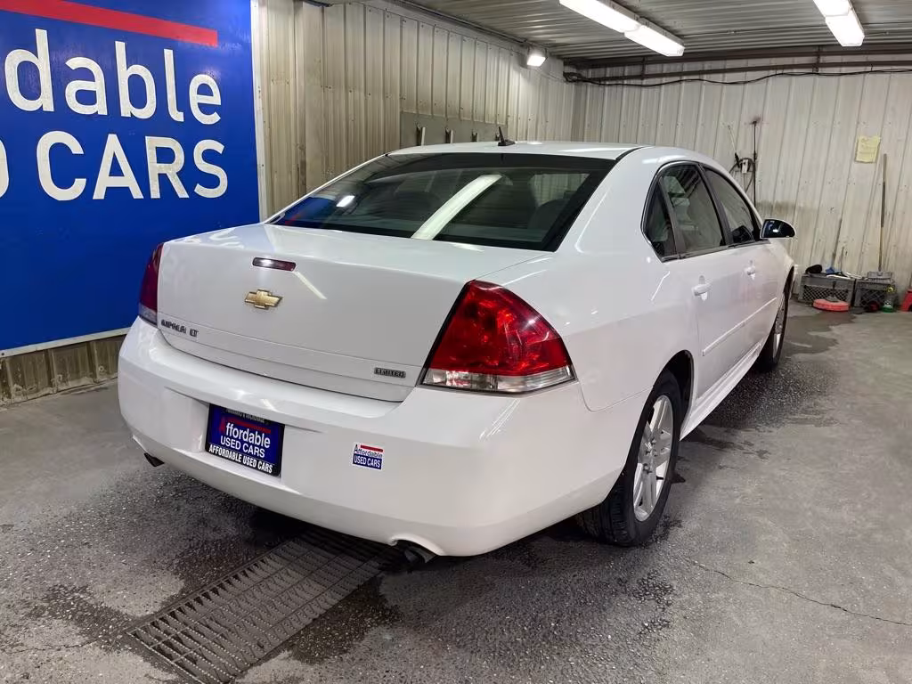 2016 Chevrolet Impala Limited - 2G1WB5E38G1171333 - Image #3