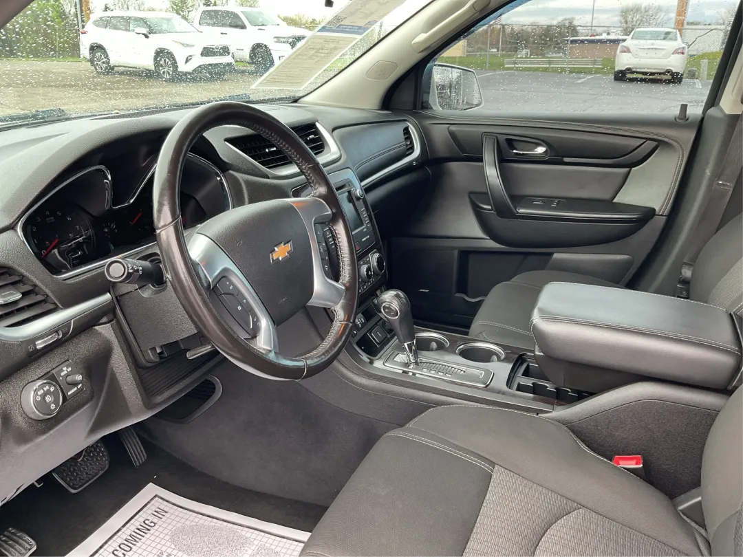 2016 Chevrolet Traverse - 1GNKVGKD8GJ224292 - Image #10