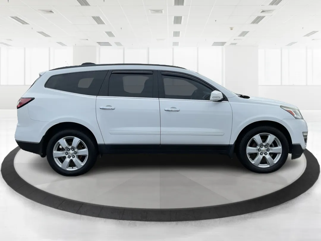 2016 Chevrolet Traverse - 1GNKVGKD8GJ224292 - Image #2