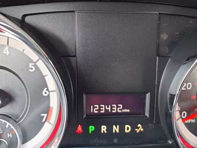 2016 Dodge Grand Caravan - 2C4RDGBG4GR170263 - Image #15