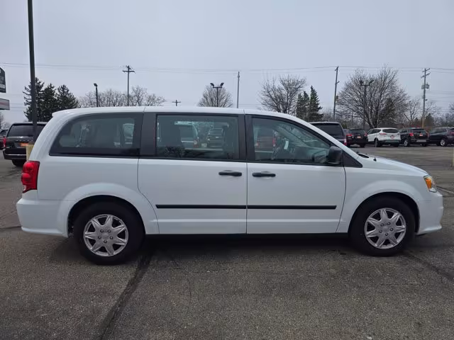 2016 Dodge Grand Caravan - 2C4RDGBG4GR170263 - Image #17