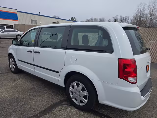 2016 Dodge Grand Caravan - 2C4RDGBG4GR170263 - Image #3