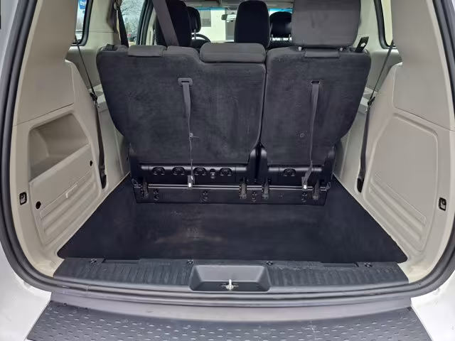 2016 Dodge Grand Caravan - 2C4RDGBG4GR170263 - Image #6