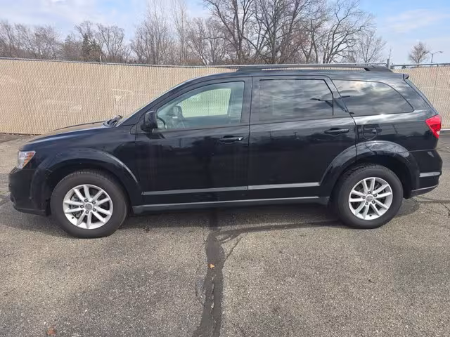2016 Dodge Journey - 3C4PDDBG4GT135614 - Image #2