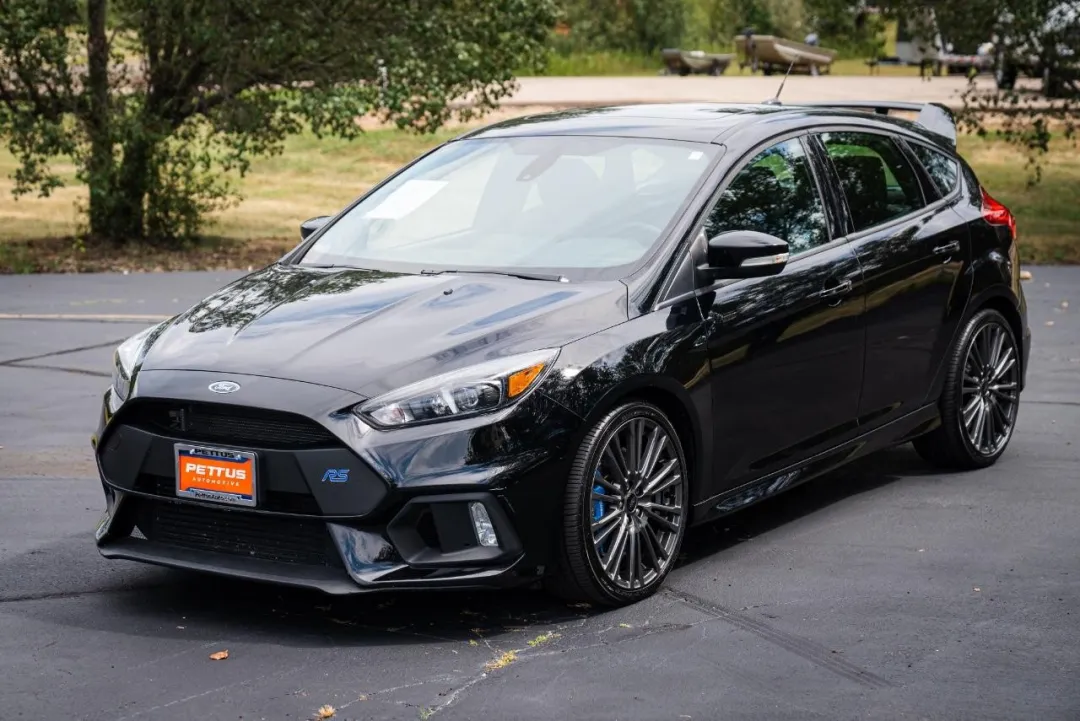 2016 Ford Focus - WF0DP3TH7G4114237 - Image #1