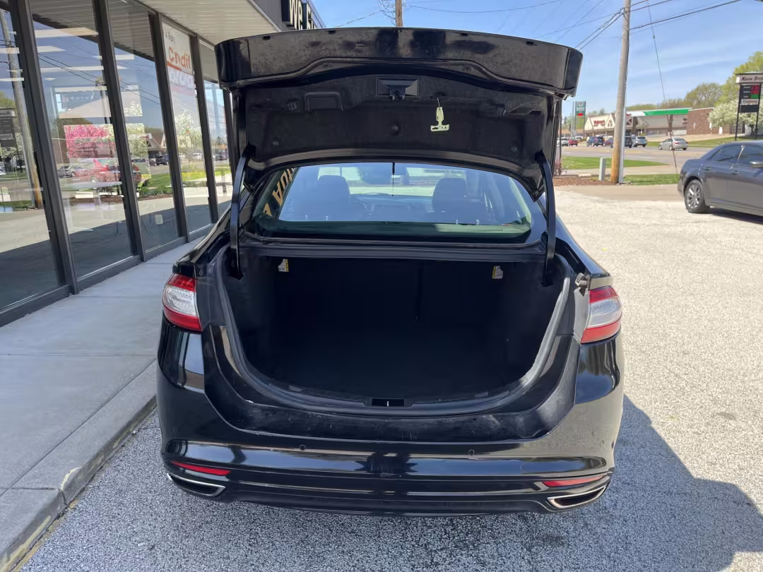 2016 Ford Fusion - 3FA6P0K98GR400888 - Image #5
