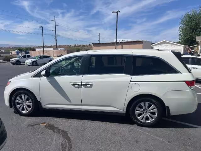 2016 Honda Odyssey - 5FNRL5H31GB055191 - Image #3