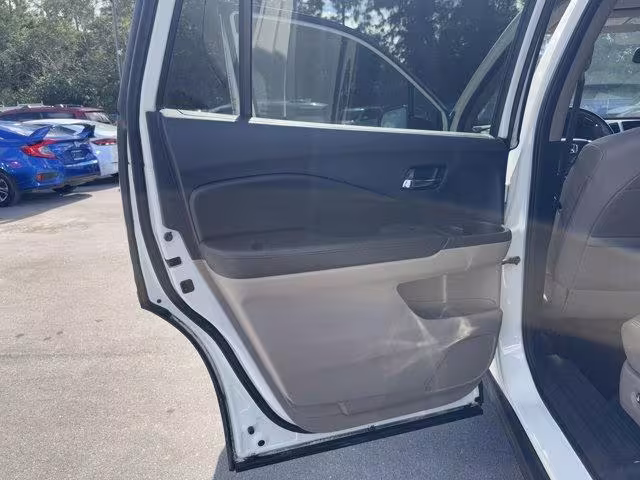 2016 Honda Pilot - 5FNYF5H57GB037041 - Image #16