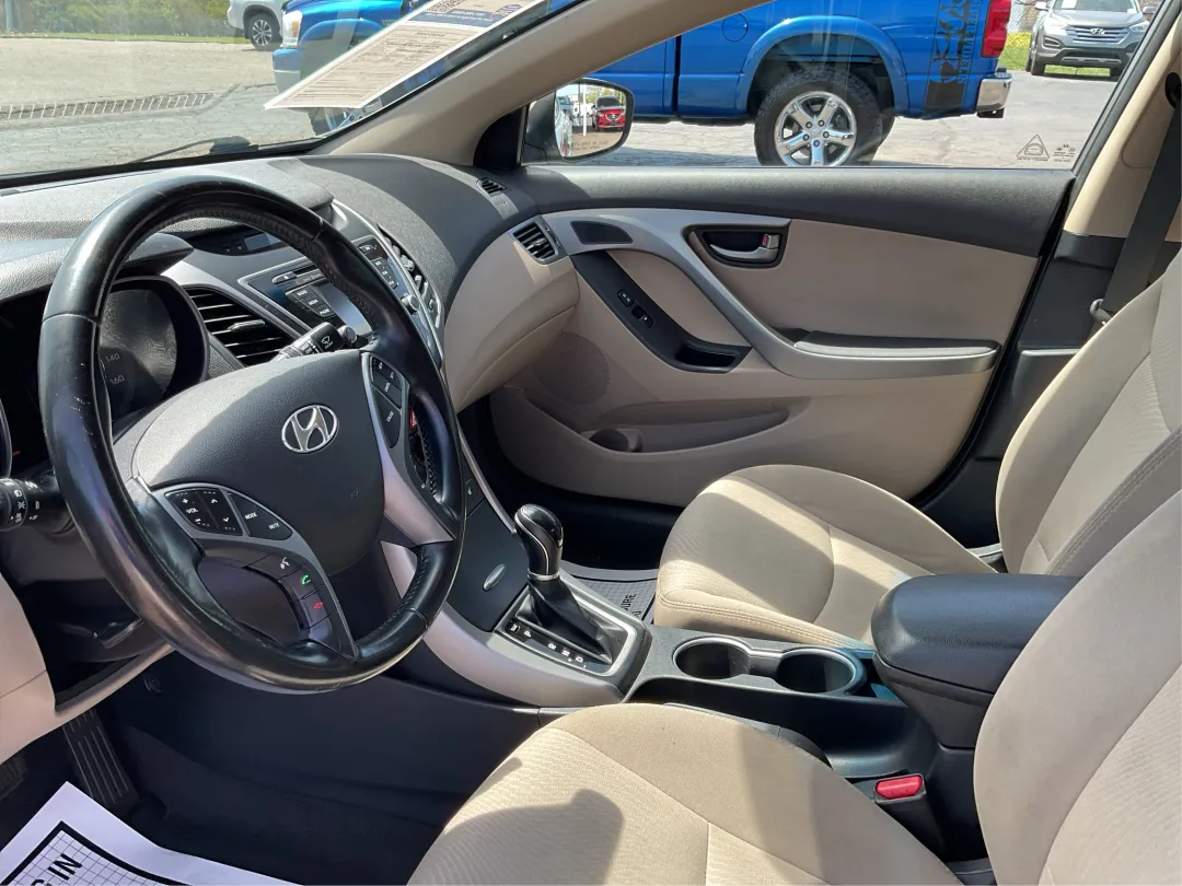 2016 Hyundai Elantra - 5NPDH4AE3GH676404 - Image #10