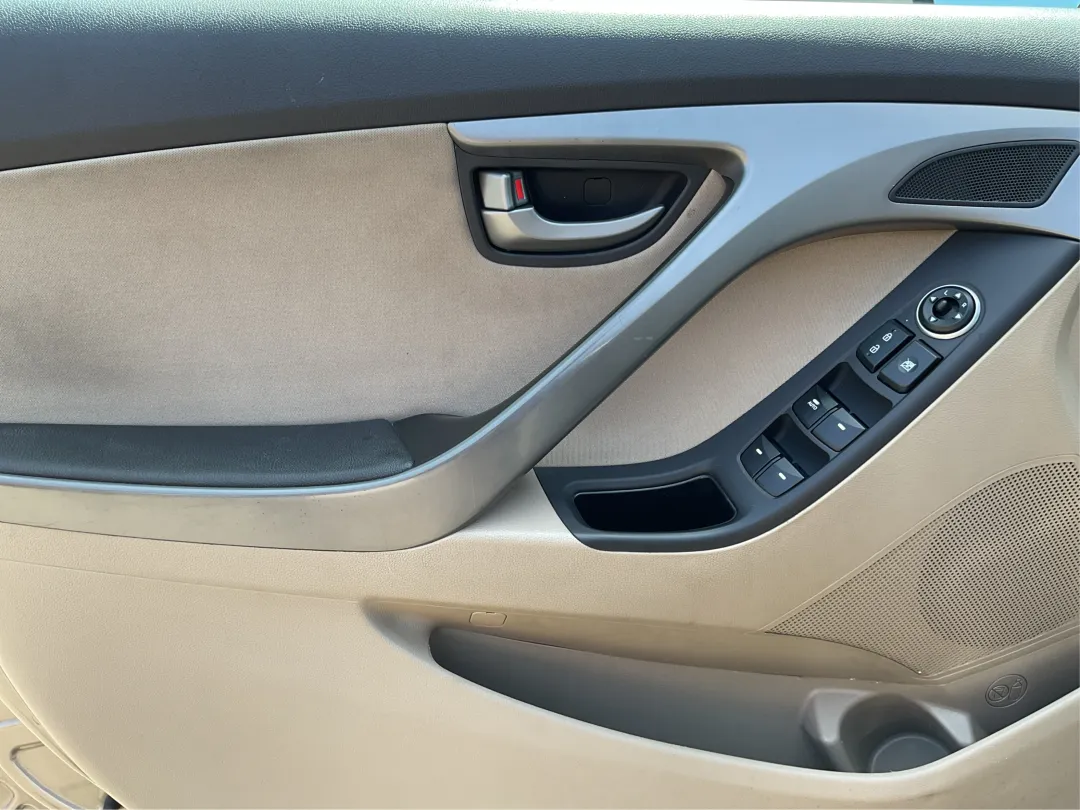2016 Hyundai Elantra - 5NPDH4AE3GH676404 - Image #18