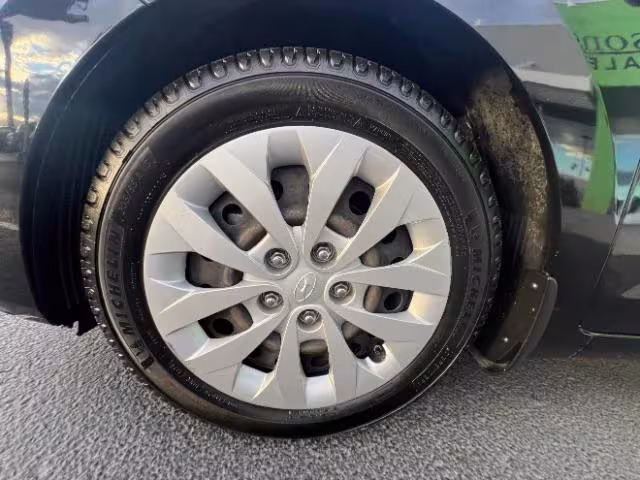 2016 Hyundai Elantra GT - KMHD35LH3GU304820 - Image #11