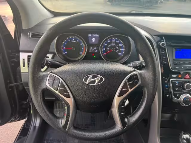 2016 Hyundai Elantra GT - KMHD35LH3GU304820 - Image #16