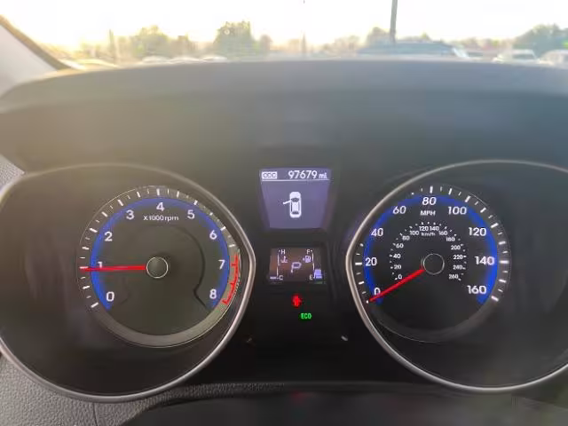2016 Hyundai Elantra GT - KMHD35LH3GU304820 - Image #17