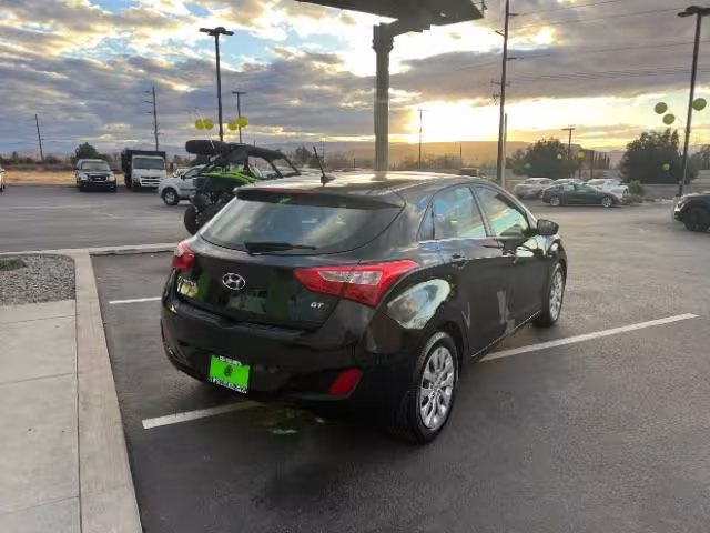 2016 Hyundai Elantra GT - KMHD35LH3GU304820 - Image #6