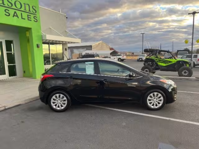 2016 Hyundai Elantra GT - KMHD35LH3GU304820 - Image #7