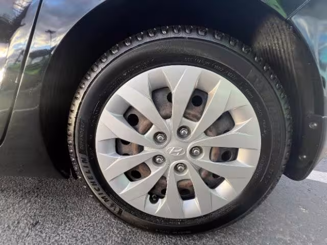 2016 Hyundai Elantra GT - KMHD35LH3GU304820 - Image #8