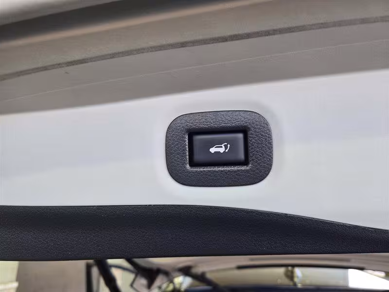 2016 Nissan Rogue - 5N1AT2MV2GC815110 - Image #23