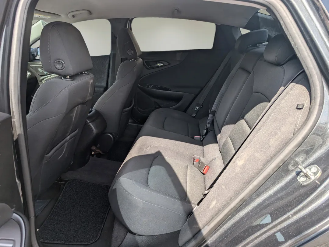 2017 Chevrolet Malibu - 1G1ZB5ST2HF202216 - Image #11