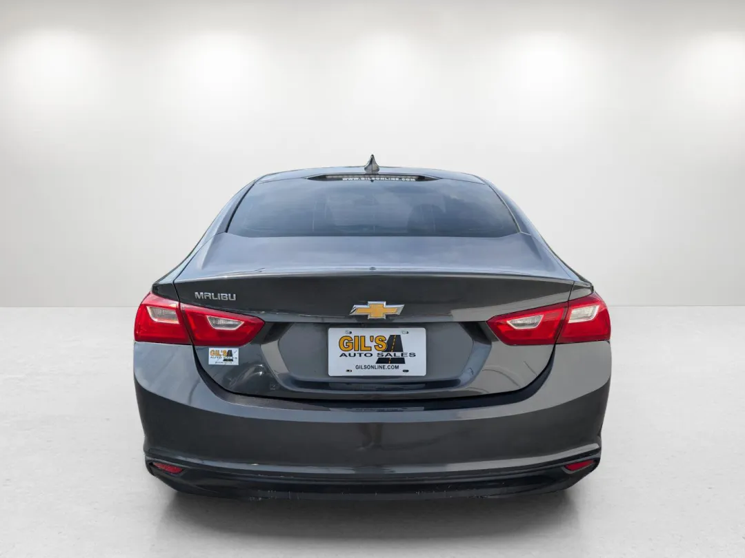 2017 Chevrolet Malibu - 1G1ZB5ST2HF202216 - Image #4