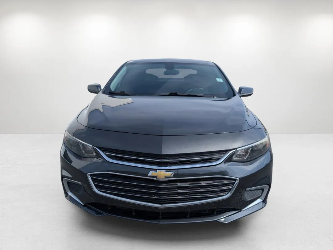 2017 Chevrolet Malibu - 1G1ZB5ST2HF202216 - Image #8