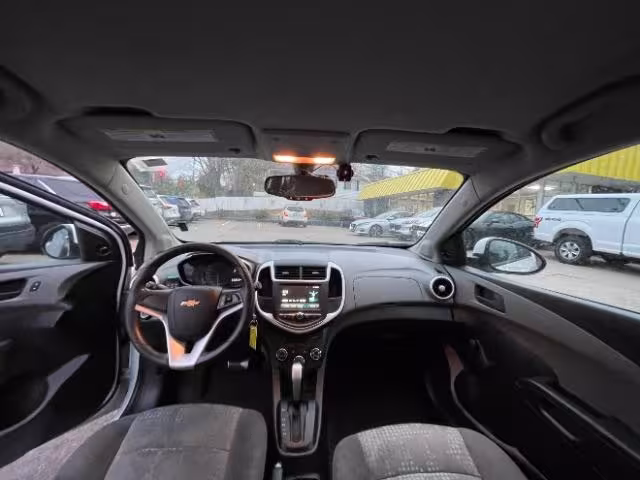 2017 Chevrolet Sonic - 1G1JG6SH2H4169598 - Image #5