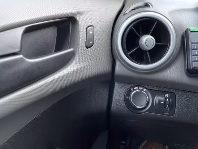 2017 Chevrolet Sonic - 1G1JG6SH2H4169598 - Image #7
