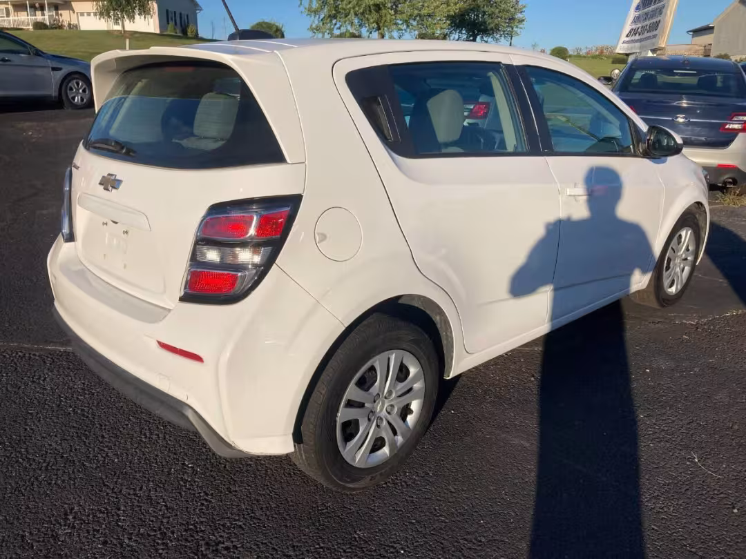 2017 Chevrolet Sonic - 1G1JG6SH7H4144678 - Image #3