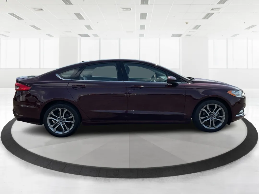 2017 Ford Fusion - 3FA6P0HDXHR308680 - Image #2