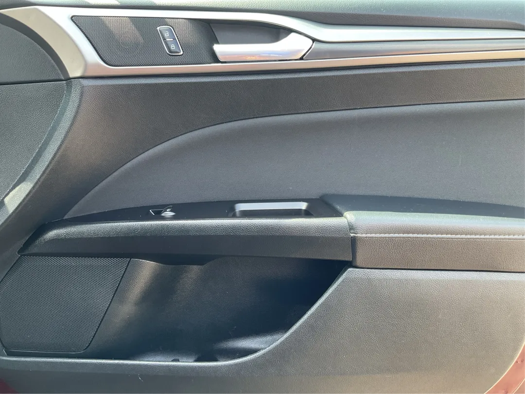 2017 Ford Fusion - 3FA6P0HDXHR308680 - Image #20