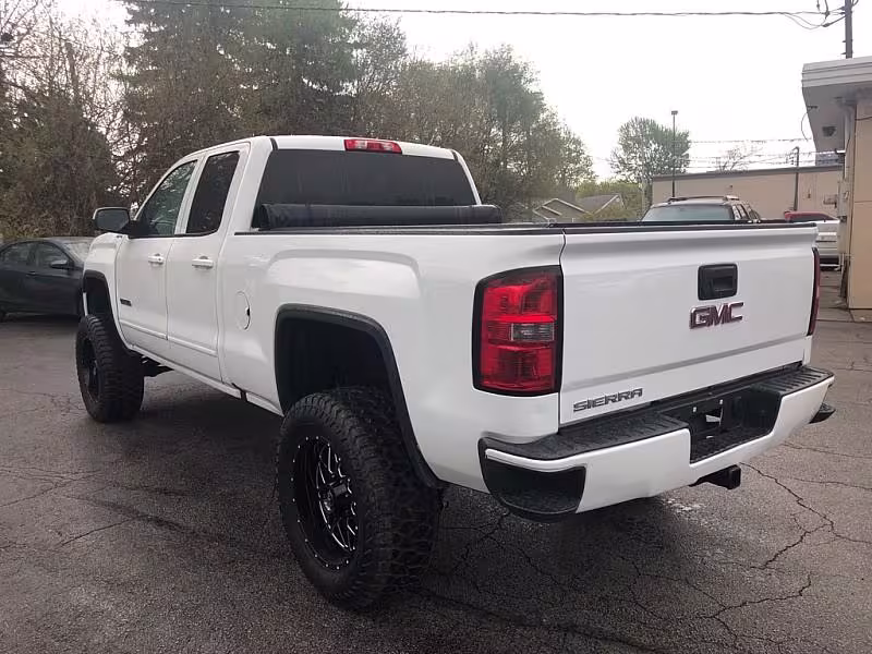 2017 GMC Sierra 1500 - 1GTV2LEC8HZ119488 - Image #2