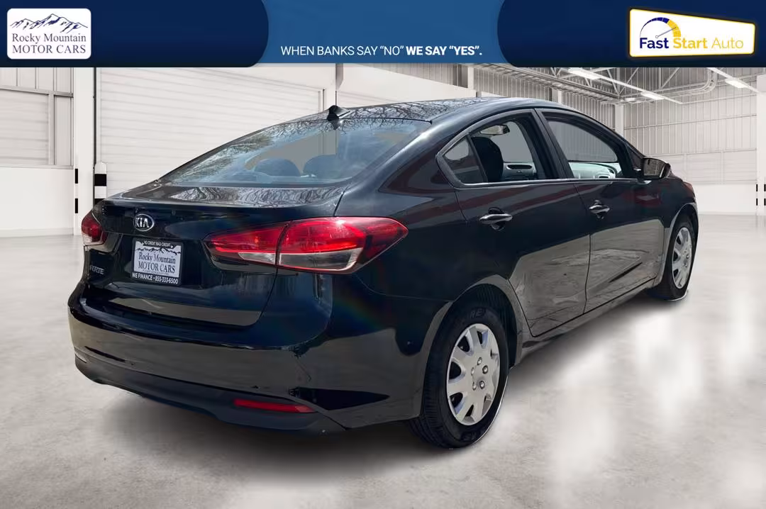 2017 Kia Forte - 3KPFK4A75HE083595 - Image #2