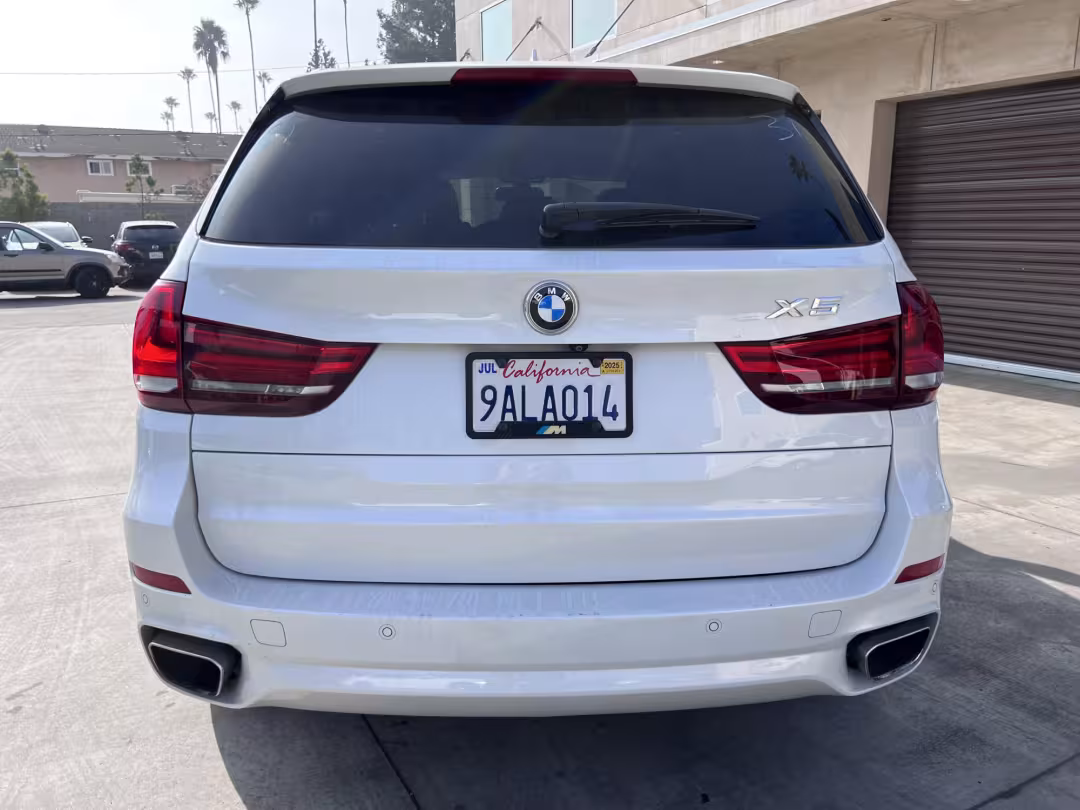 2018 BMW X5 - 5UXKR2C5XJ0Z21031 - Image #3
