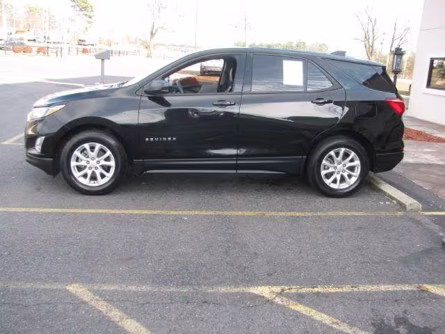 2018 Chevrolet Equinox - 2GNAXHEV7J6183612 - Image #1