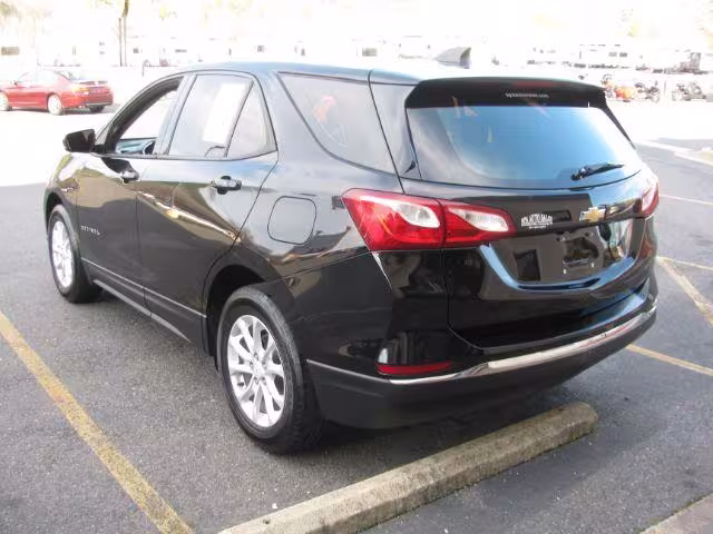 2018 Chevrolet Equinox - 2GNAXHEV7J6183612 - Image #2