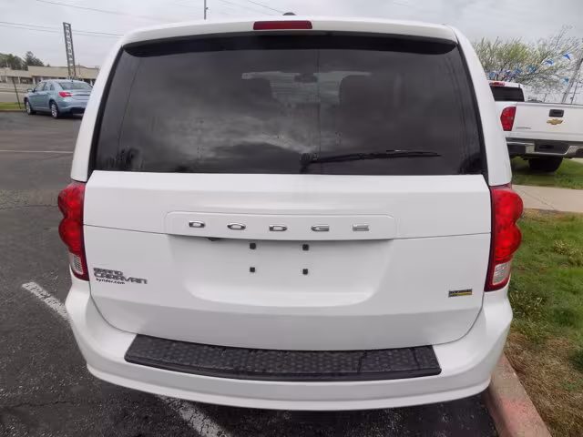 2018 Dodge Grand Caravan - 2C4RDGBGXJR220056 - Image #4