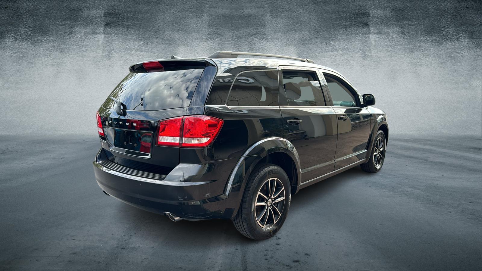 2018 Dodge Journey - 3C4PDDAG5JT526425 - Image #3