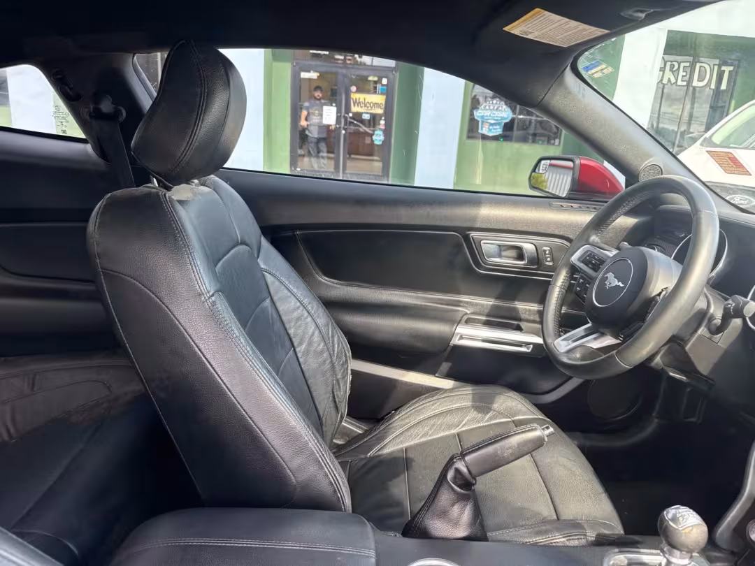 2018 Ford Mustang - 1FA6P8TH9J5172074 - Image #15