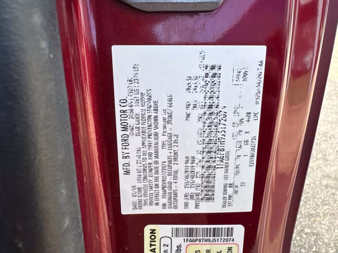 2018 Ford Mustang - 1FA6P8TH9J5172074 - Image #27