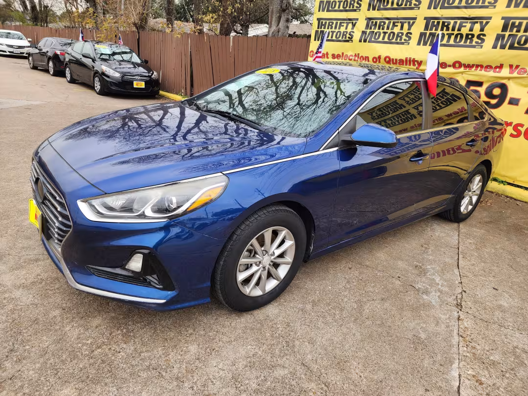 2018 Hyundai Sonata - 5NPE24AF7JH613585 - Image #1